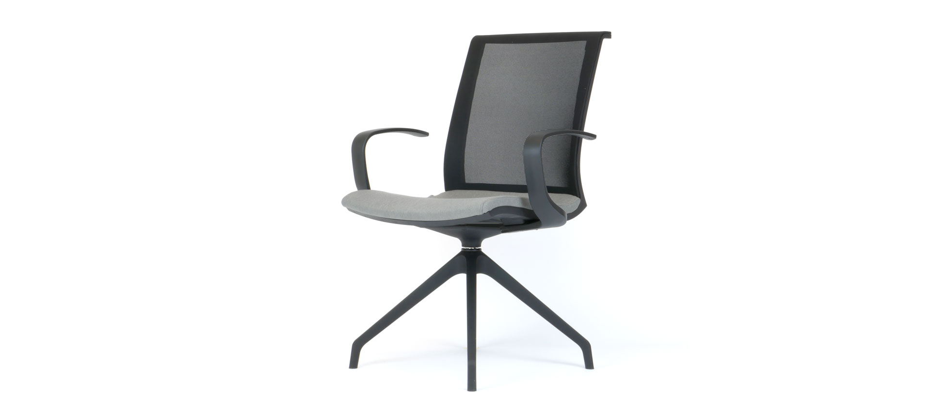 Formetiq Prague pyramid base meeting chair Formetiq Prague pyramid base meeting chair